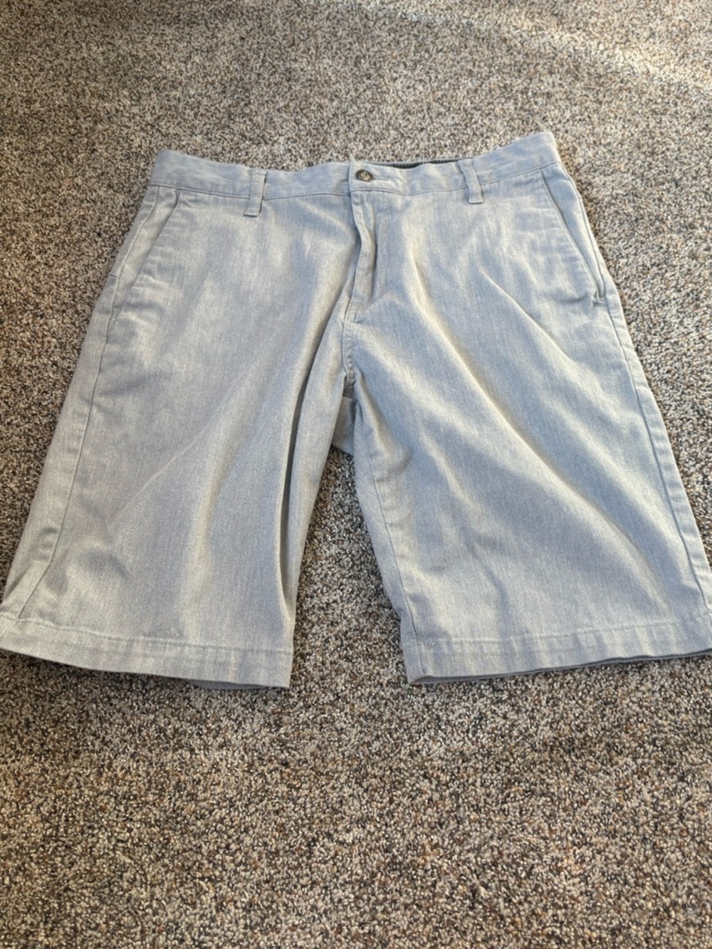 Volcom Light Gray Flat Front Shorts men’s skater 32”